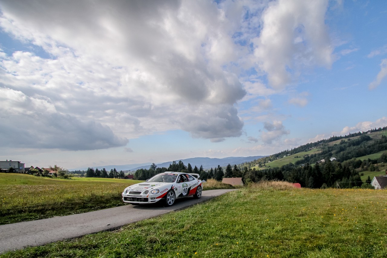 Celica GT-Four zespołu Toyota Team Classic w czasie Rajdu Wisły