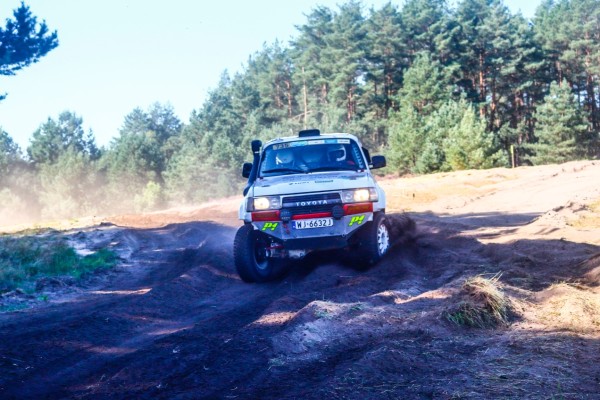 TOYOTA TEAM CLASSIC - Michał Horodeński i Arkadiusz Sałaciński - Toyota Land Cruiser HDJ80 - BAJA POLAND 2024