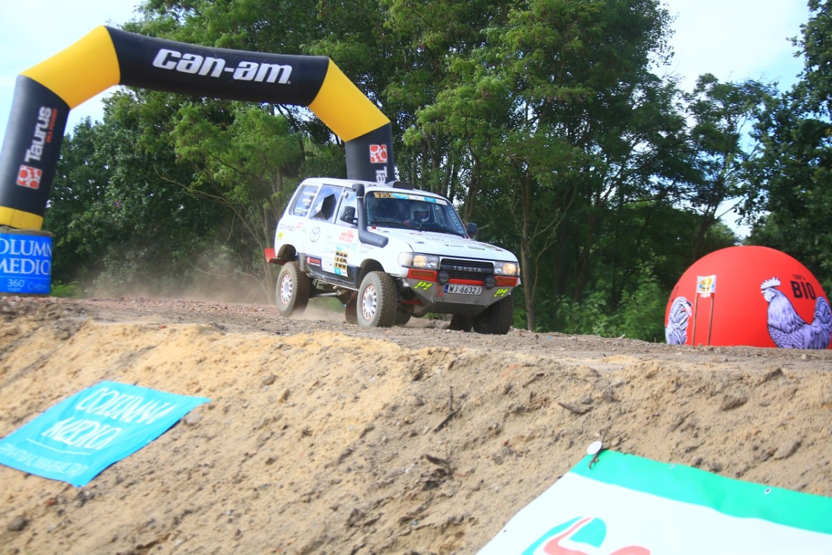 TOYOTA TEAM CLASSIC - Michał Horodeński i Arkadiusz Sałaciński - Toyota Land Cruiser HDJ80 - BAJA POLAND 2024