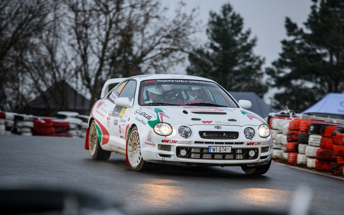 6 Waldemar Wiśniewski Robert Zieńczyk Toyota Celica GT-Four Fot Dominik Kalamus