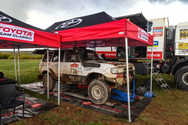 Michał Horodeński i Arkadiusz Sałaciński - Toyota Land Cruiser HDJ80 - TOYOTA TEAM CLASSIC