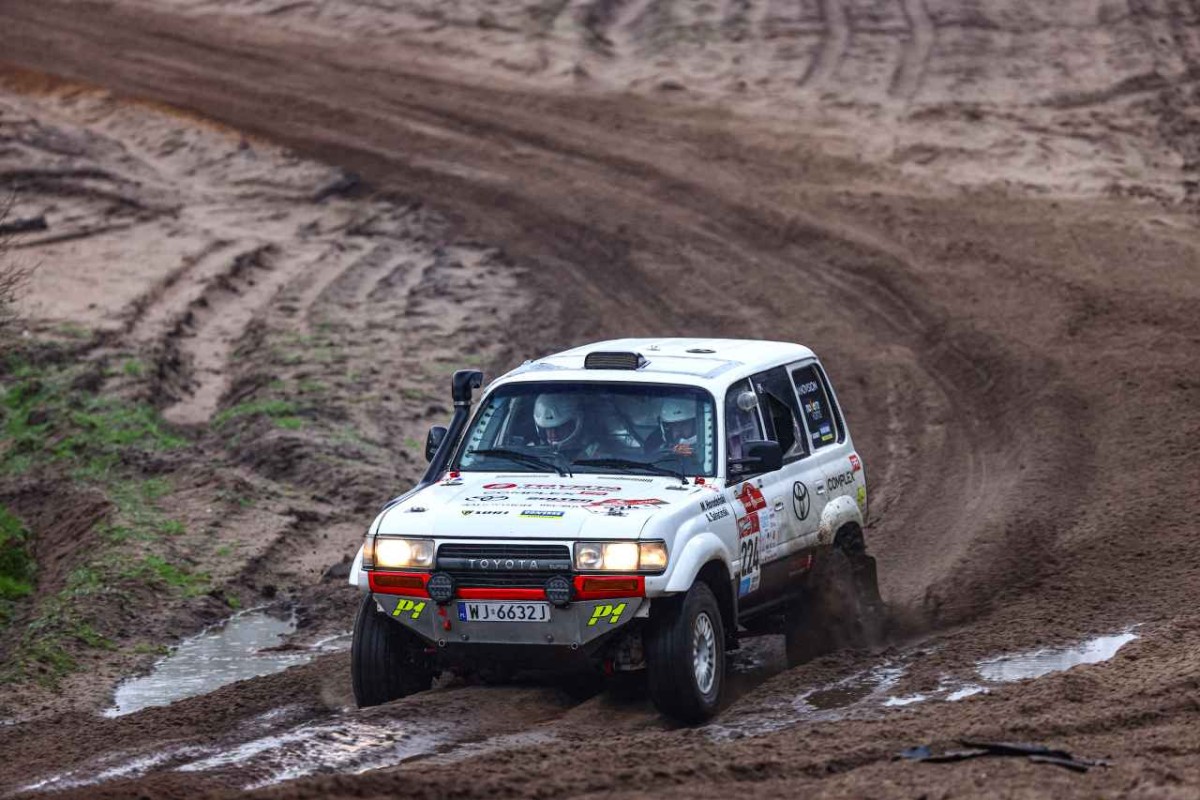 Michał Horodeński i Arkadiusz Sałaciński - Toyota Land Cruiser HDJ80 - TOYOTA TEAM CLASSIC