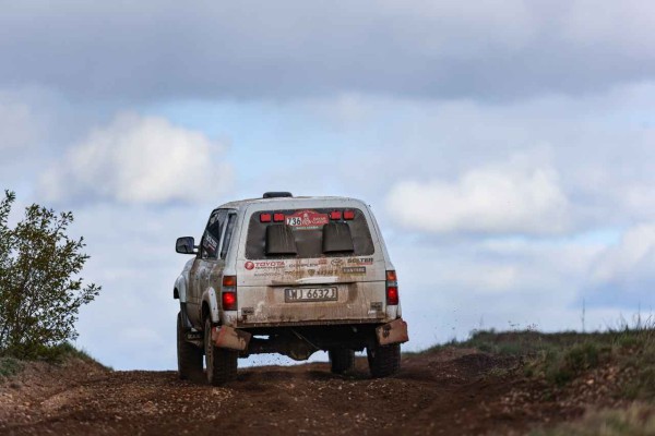 Michał Horodeński i Arkadiusz Sałaciński - Toyota Land Cruiser HDJ80 - TOYOTA TEAM CLASSIC