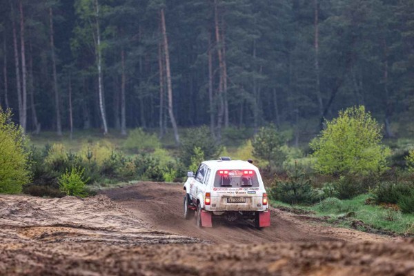 Michał Horodeński i Arkadiusz Sałaciński - Toyota Land Cruiser HDJ80 - TOYOTA TEAM CLASSIC