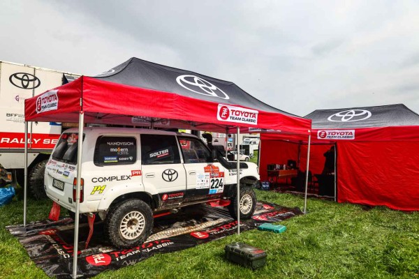 Michał Horodeński i Arkadiusz Sałaciński - Toyota Land Cruiser HDJ80 - TOYOTA TEAM CLASSIC