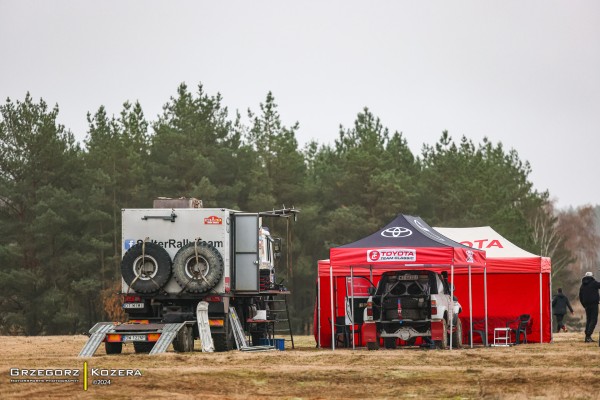 TOYOTA TEAM CLASSIC - Michał Horodeński i Arkadiusz Sałaciński - Toyota Land Cruiser HDJ80 - Rajd Niepodległości 2024