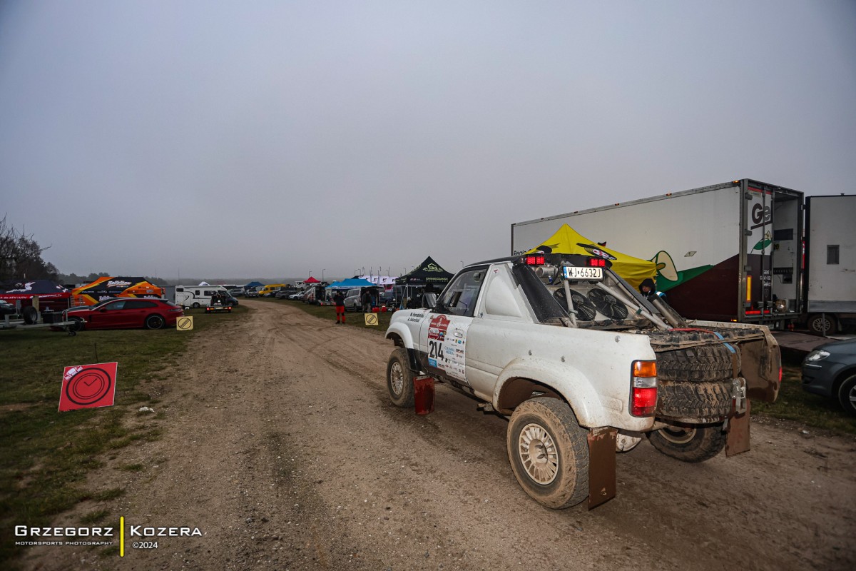 TOYOTA TEAM CLASSIC - Michał Horodeński i Arkadiusz Sałaciński - Toyota Land Cruiser HDJ80 - Rajd Niepodległości 2024