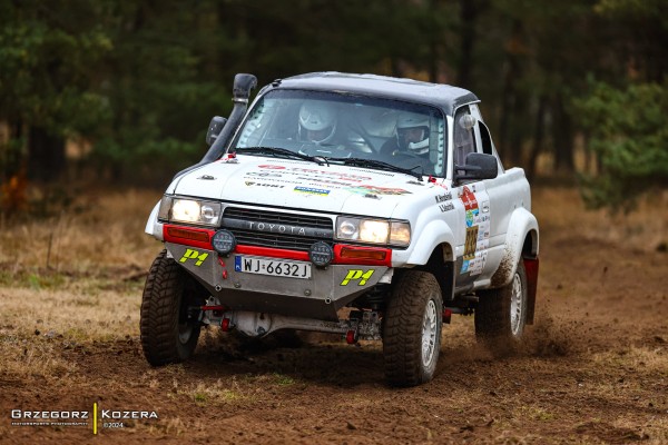 TOYOTA TEAM CLASSIC - Michał Horodeński i Arkadiusz Sałaciński - Toyota Land Cruiser HDJ80 - Rajd Niepodległości 2024