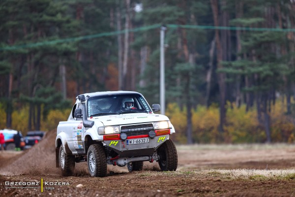 TOYOTA TEAM CLASSIC - Michał Horodeński i Arkadiusz Sałaciński - Toyota Land Cruiser HDJ80 - Rajd Niepodległości 2024