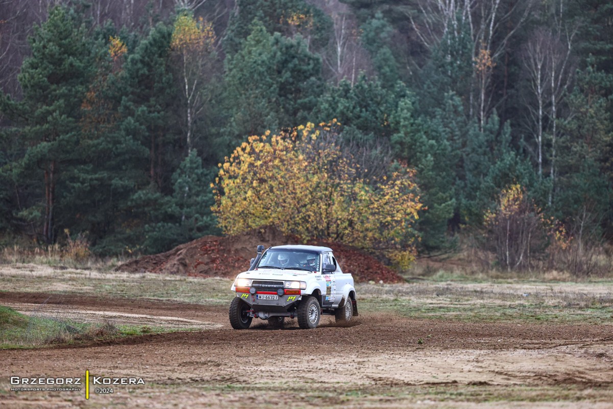 TOYOTA TEAM CLASSIC - Michał Horodeński i Arkadiusz Sałaciński - Toyota Land Cruiser HDJ80 - Rajd Niepodległości 2024