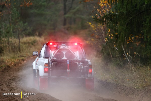 TOYOTA TEAM CLASSIC - Michał Horodeński i Arkadiusz Sałaciński - Toyota Land Cruiser HDJ80 - Rajd Niepodległości 2024