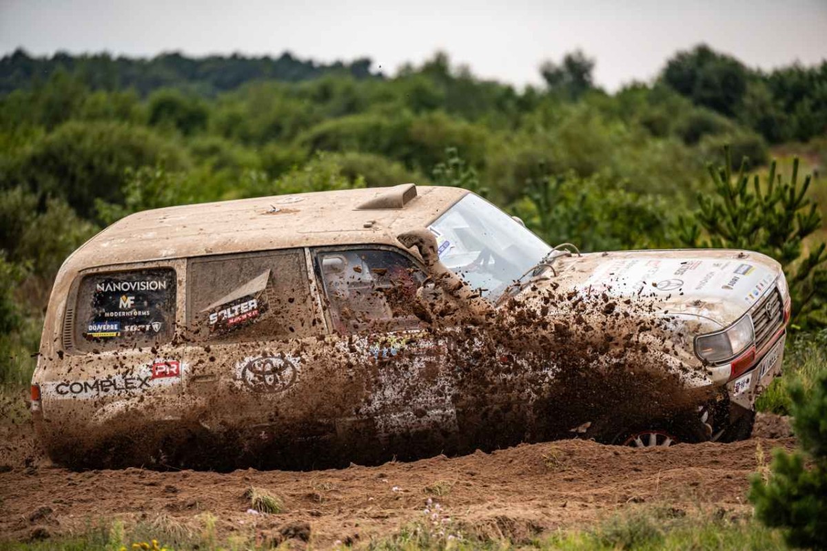 Michał Horodeński i Arkadiusz Sałaciński - Toyota Land Cruiser HDJ80 - TOYOTA TEAM CLASSIC