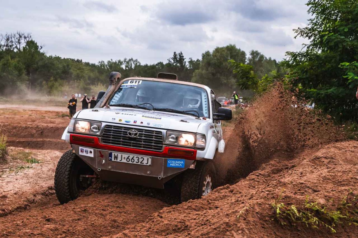 Michał Horodeński i Arkadiusz Sałaciński - Toyota Land Cruiser HDJ80 - TOYOTA TEAM CLASSIC