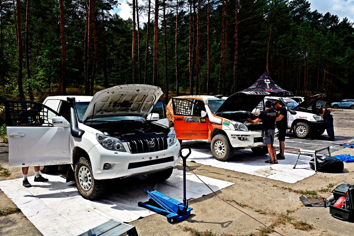 Trening Toyoty Land Cruiser 100, 120 i 155 w Drawsku Pomorskim 2019