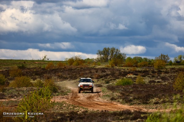 Michał Horodeński i Arkadiusz Sałaciński - Toyota Land Cruiser HDJ80 - TOYOTA TEAM CLASSIC