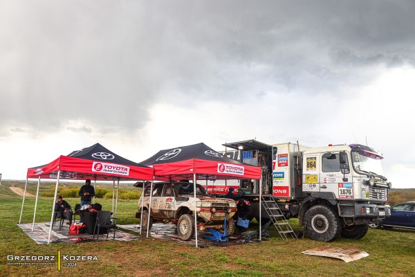 Michał Horodeński i Arkadiusz Sałaciński - Toyota Land Cruiser HDJ80 - TOYOTA TEAM CLASSIC