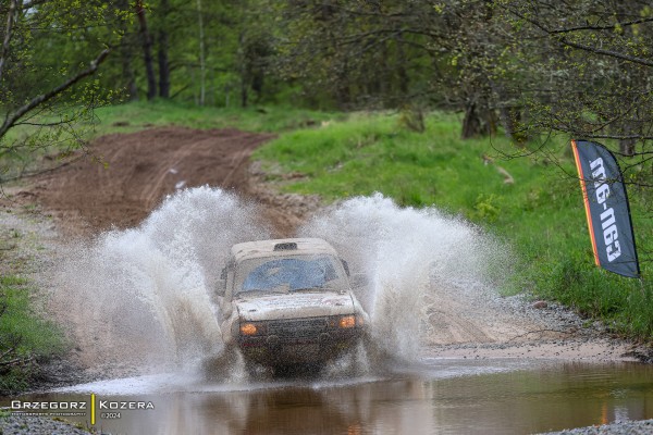 Michał Horodeński i Arkadiusz Sałaciński - Toyota Land Cruiser HDJ80 - TOYOTA TEAM CLASSIC