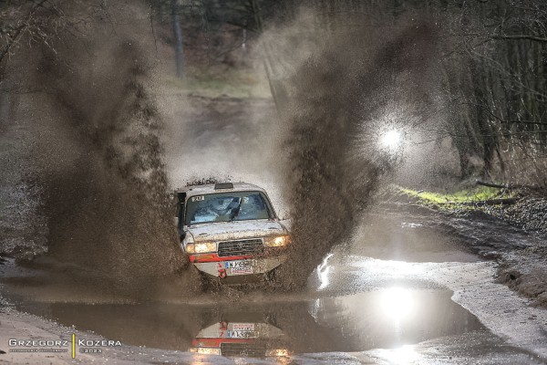 Zespół TOYOTA TEAM CLASSIC - załoga Michał Horodeński / Arkadiusz Sałaciński - Toyota Land Cruiser HDJ80 Classic