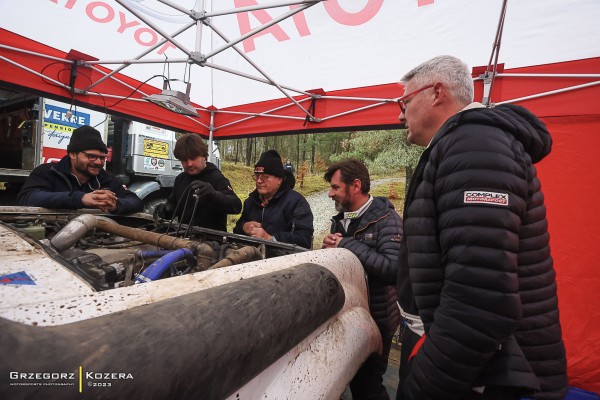 0Zespół TOYOTA TEAM CLASSIC - załoga Michał Horodeński / Arkadiusz Sałaciński - Toyota Land Cruiser HDJ80 Classic17