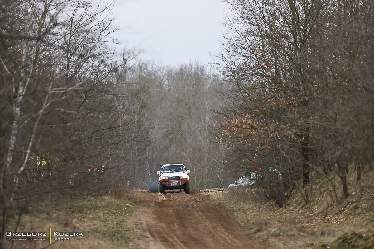 Zespół TOYOTA TEAM CLASSIC - załoga Michał Horodeński / Arkadiusz Sałaciński - Toyota Land Cruiser HDJ80 Classic