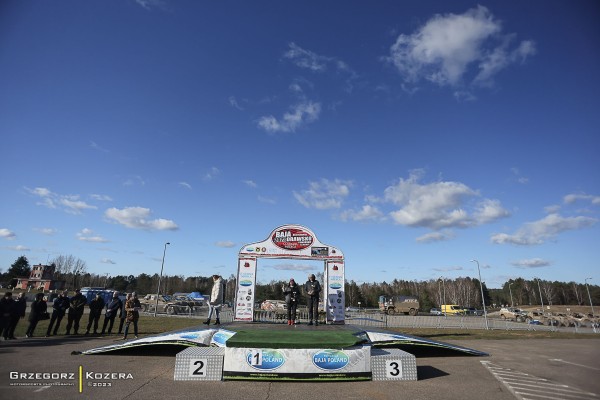 Zespół TOYOTA TEAM CLASSIC - załoga Michał Horodeński / Arkadiusz Sałaciński - Toyota Land Cruiser HDJ80 Classic