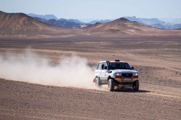 1. Michał Horodeński Arkadiusz Sałaciński Toyota Land Cruiser HDJ80 Rajd Dakar Classic 2024 Fot. TOYOTA TEAM CLASSIC