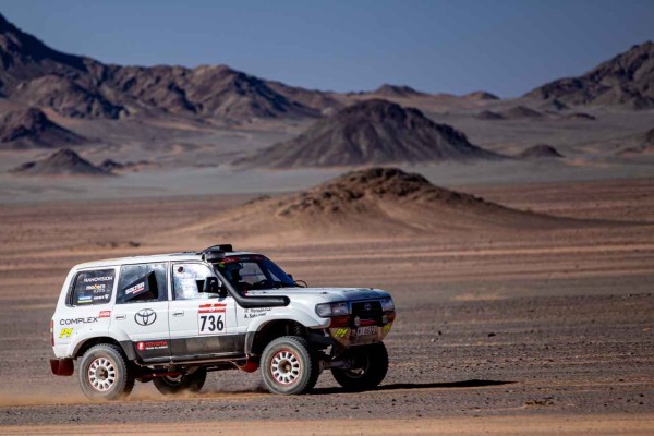 4. Michał Horodeński Arkadiusz Sałaciński Toyota Land Cruiser HDJ80 Rajd Dakar Classic 2024  Fot. TOYOTA TEAM CLASSIC